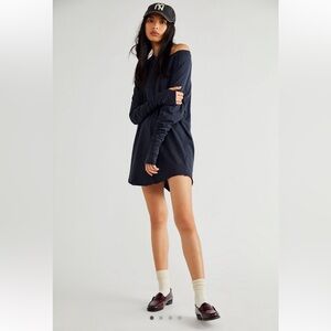 Free People Arden Black Long Sleeve Top / Tunic Shirt Scooped Hem We the Free